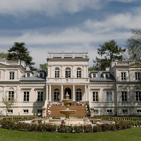 Palac Chojnata Wola Chojnata Exteriör bild