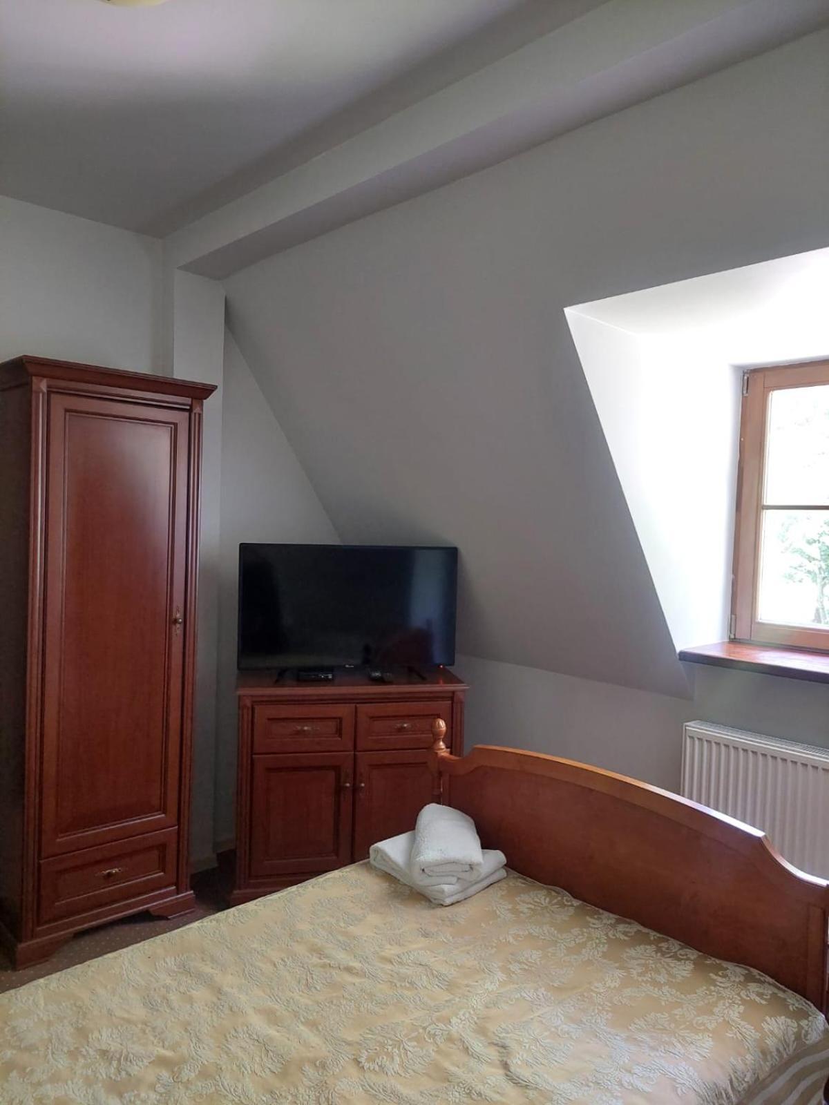 Palac Chojnata Wola Chojnata Exteriör bild